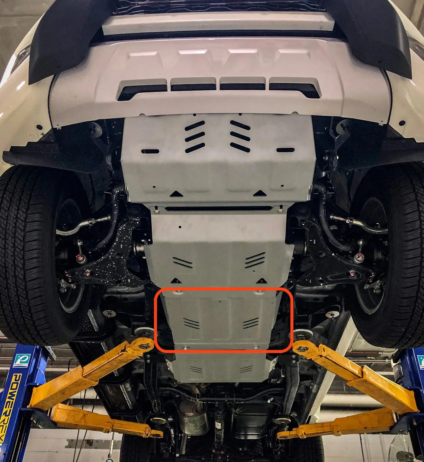 Aluminum Transmission Bash Plate - Mitsubishi Triton L200 2015-2023 / Mitsubishi Pajero Sport 2015-On