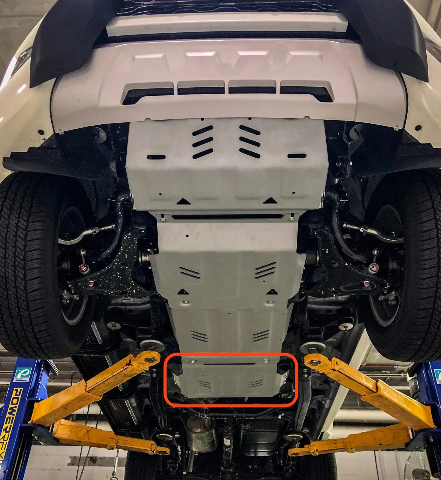 Aluminum Transfer Case Bash Plate - Mitsubishi Triton L200 2015-2023 / Mitsubishi Pajero Sport 2015-On