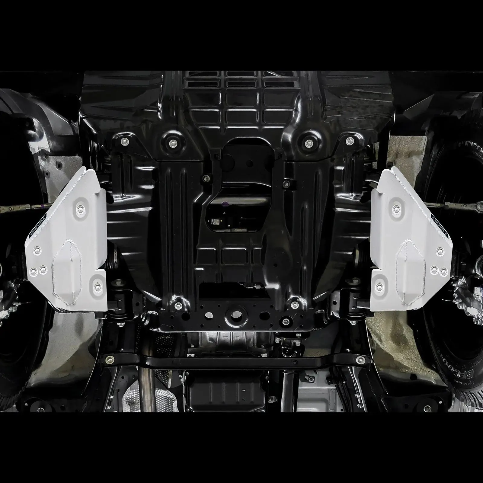 Aluminium Lower Control Arms Bash Plate - Toyota Hilux (2015, 2025)