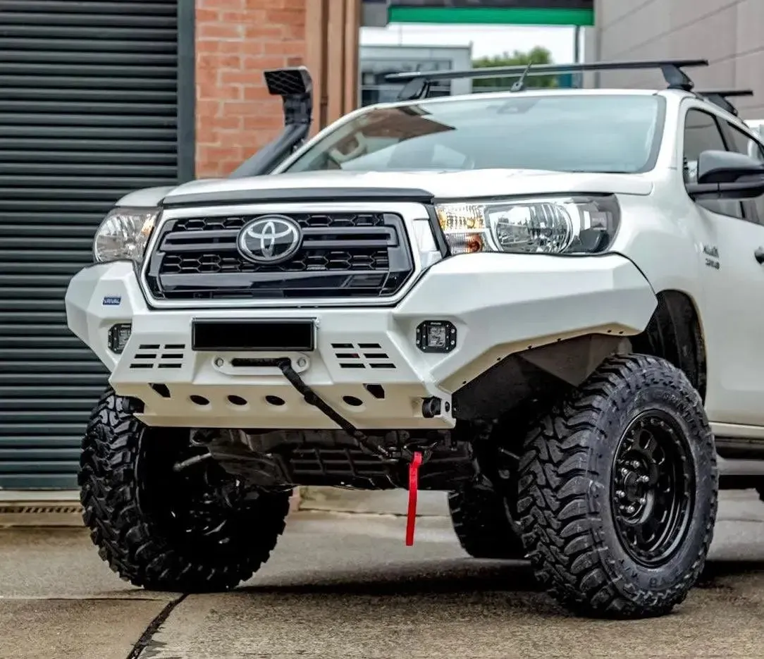 Aluminum Front Bar with RIVAL Fog Lights (Set of 2) - Toyota Hilux (2018, 2021)